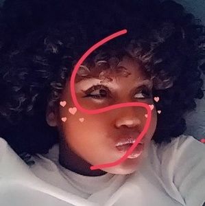 Meet your Posher, Emane